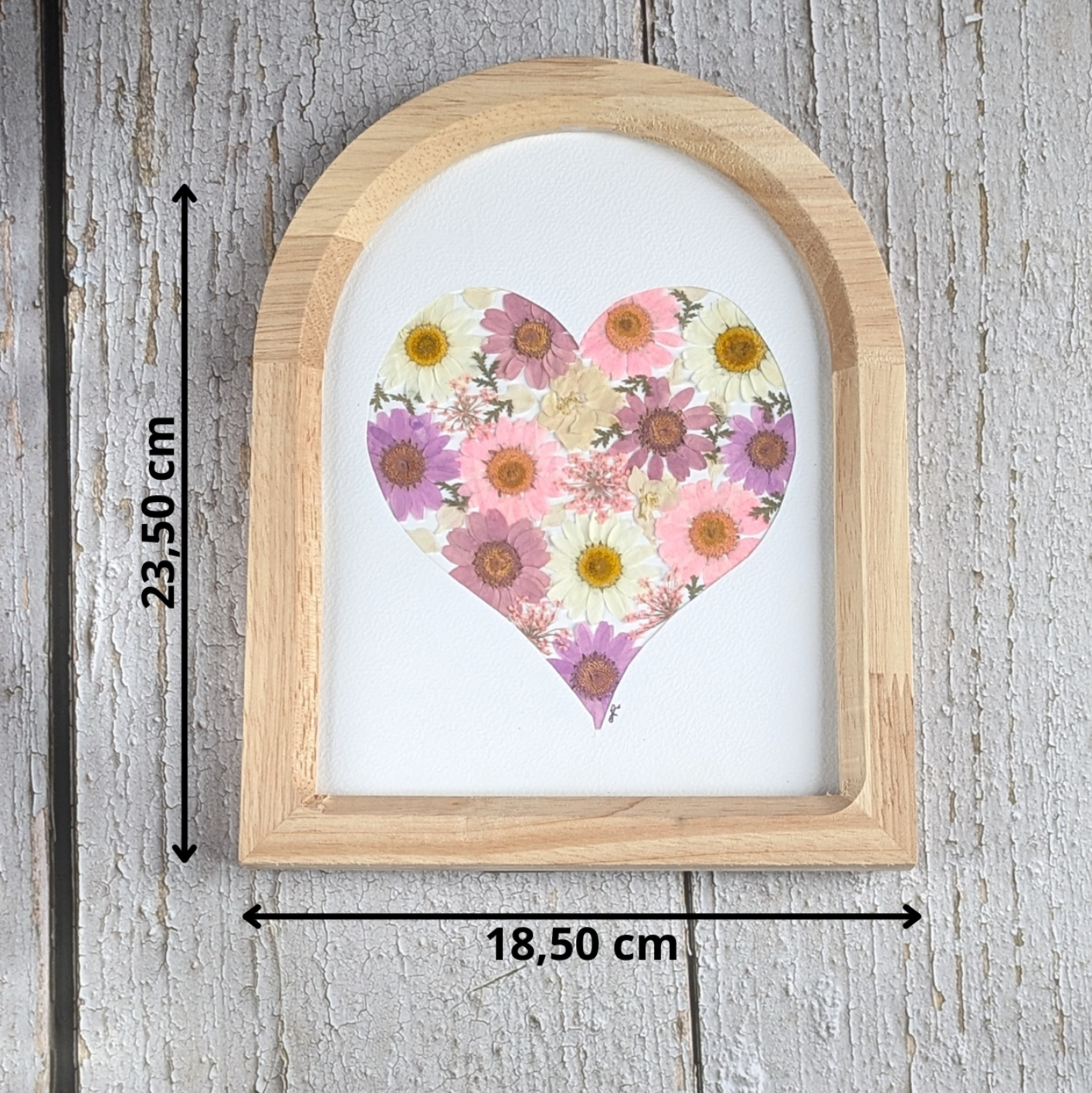 Cadre Signéa en forme de cœur avec fleurs séchées pressées et indication des dimensions